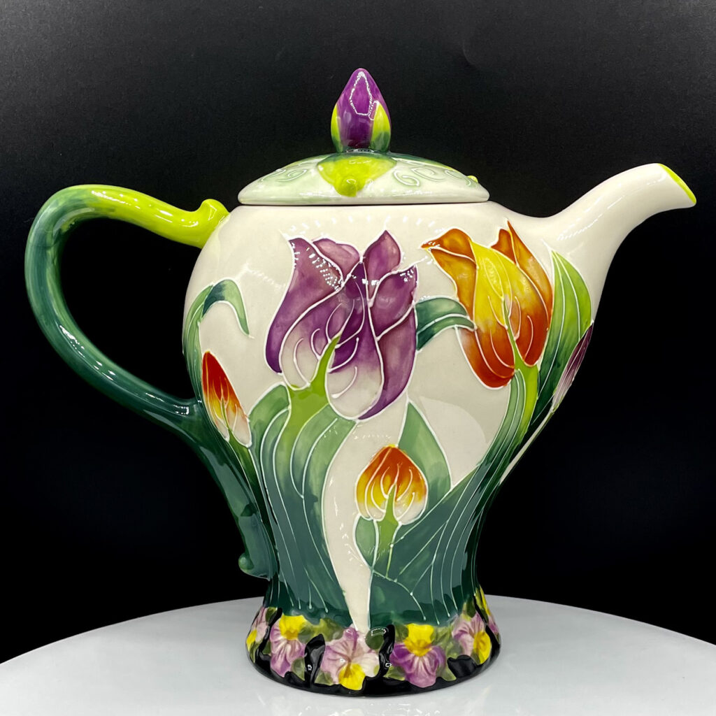 Tulip Teapot